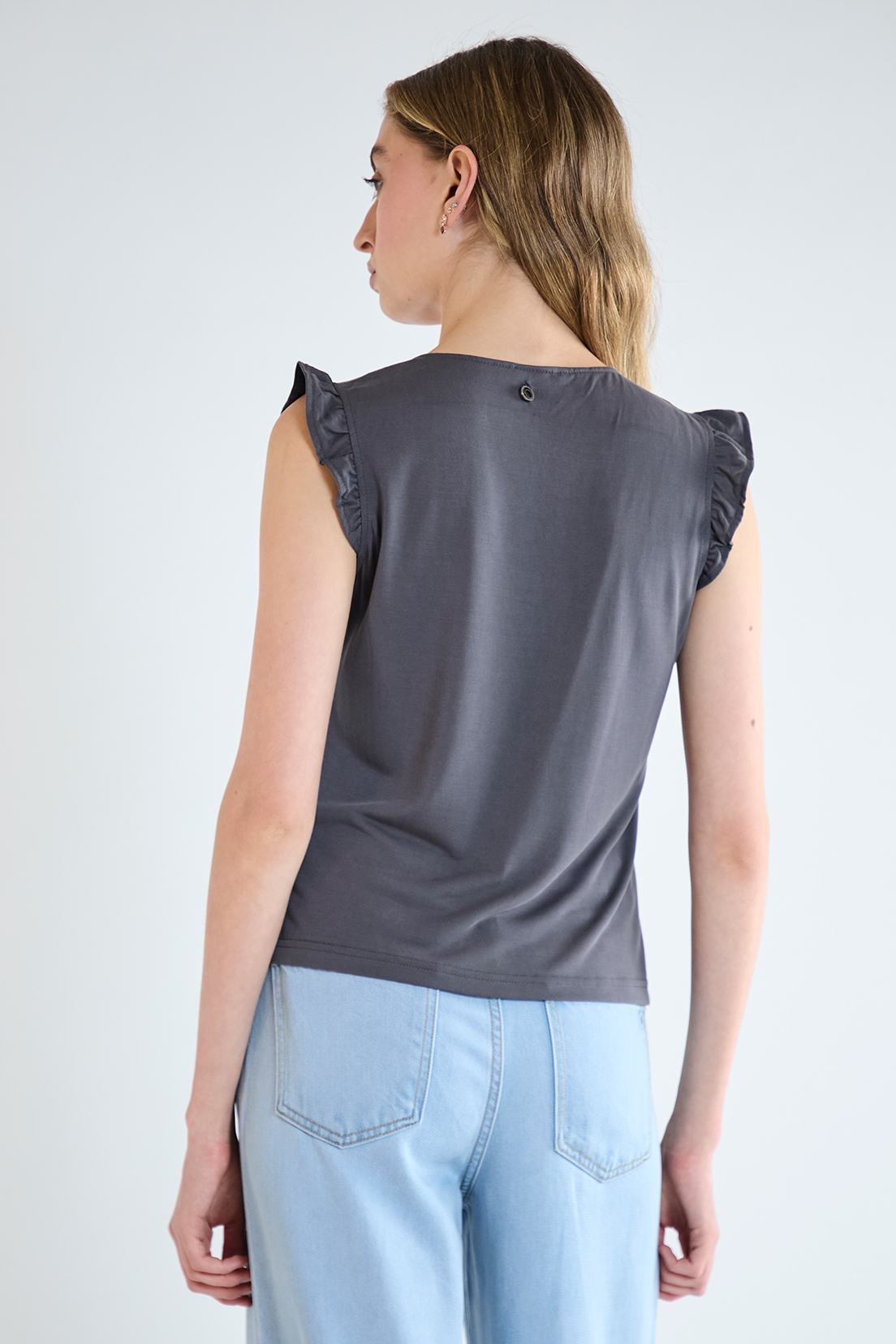 POLERA SIN MANGAS MUJER IO - 4