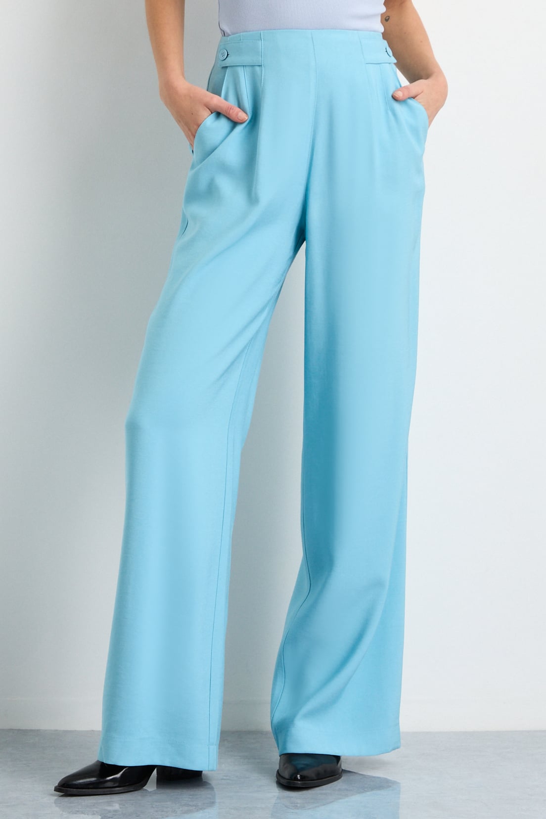 PANTALON CELESTE MUJER IO - 2