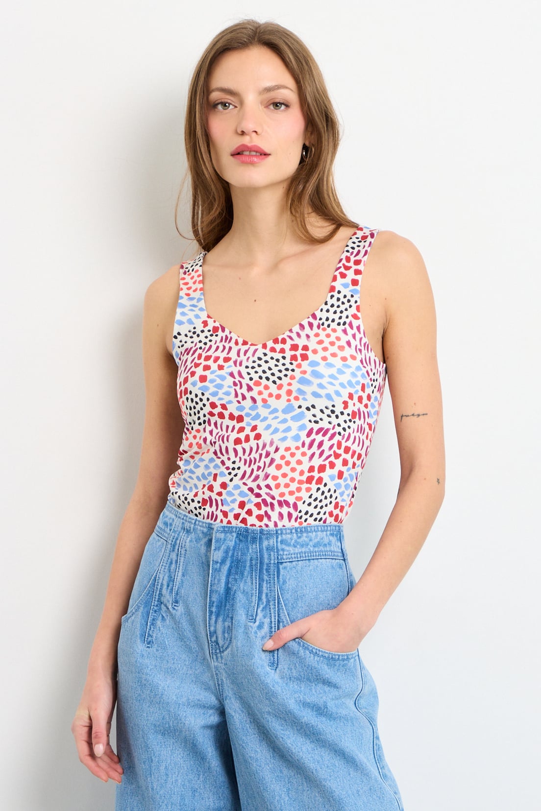 POLERA SIN MANGAS ROJO MUJER IO - 1