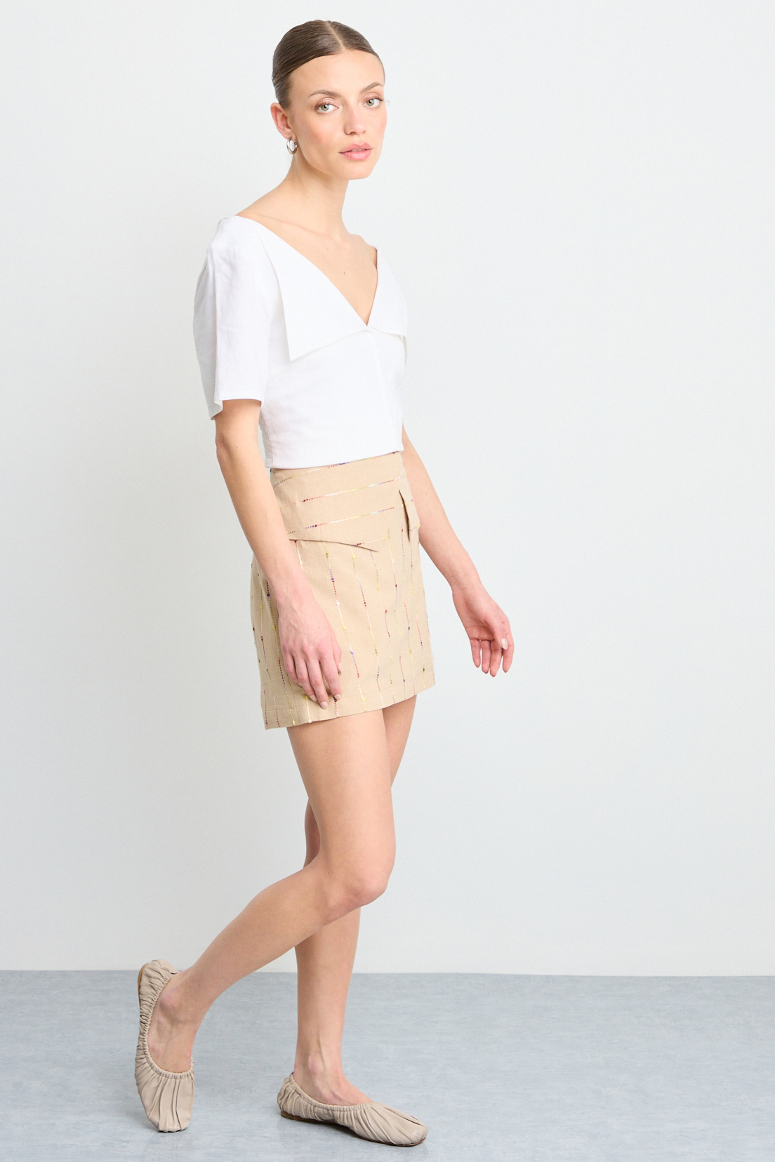 SHORT BEIGE MUJER IO - 5