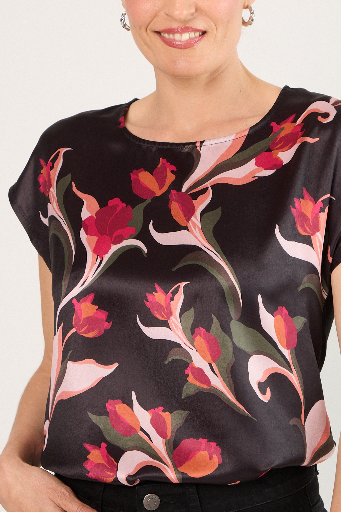 POLERA MANGA CORTA NEGRO MUJER MAGRIFFE - 2