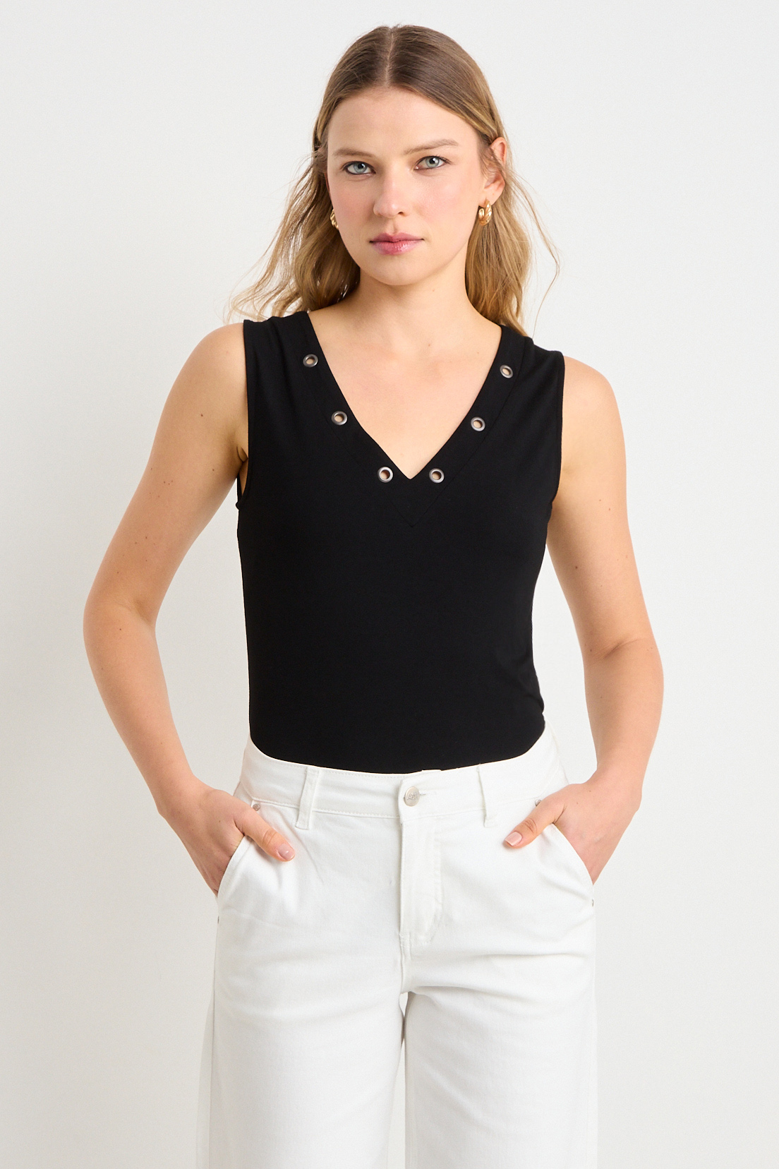 POLERA SIN MANGAS NEGRO MUJER ASH - 2