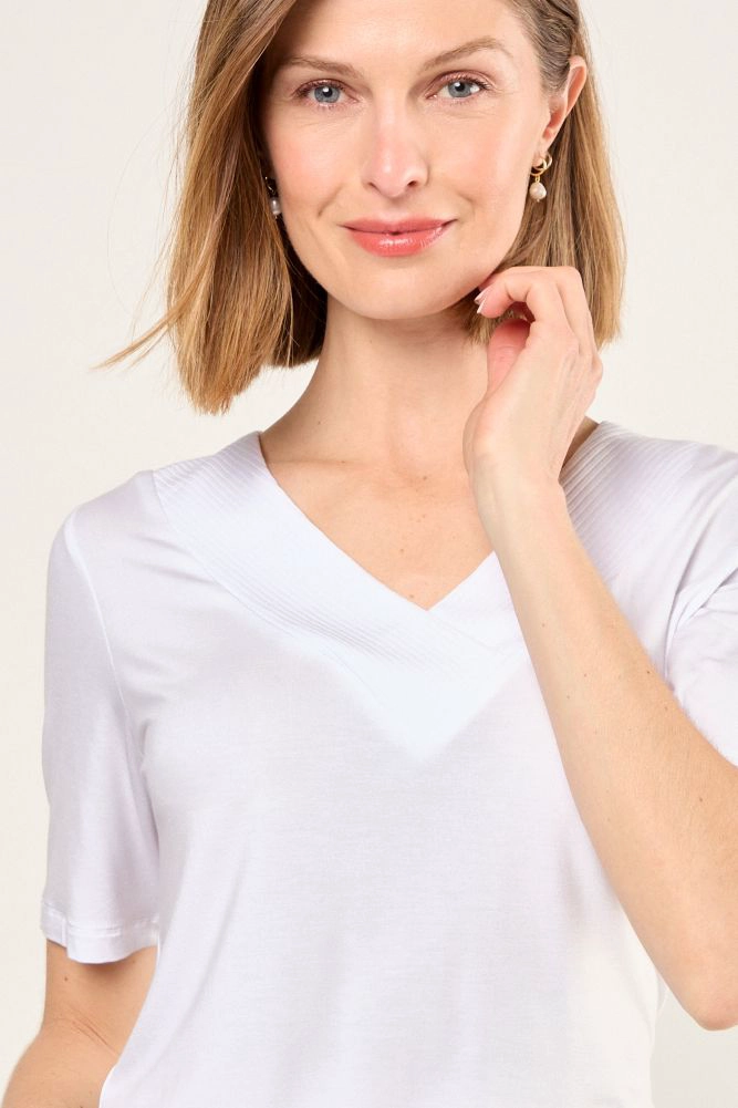 POLERA ESCOTE EN V BLANCO MUJER MAGRIFFE - 2