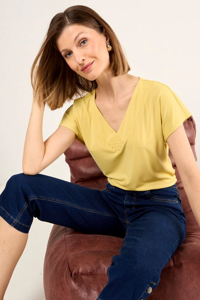 POLERA ESCOTE EN V AMARILLO MUJER MAGRIFFE - 5