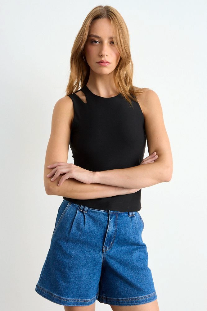 POLERA LISA NEGRO MUJER IO - 2