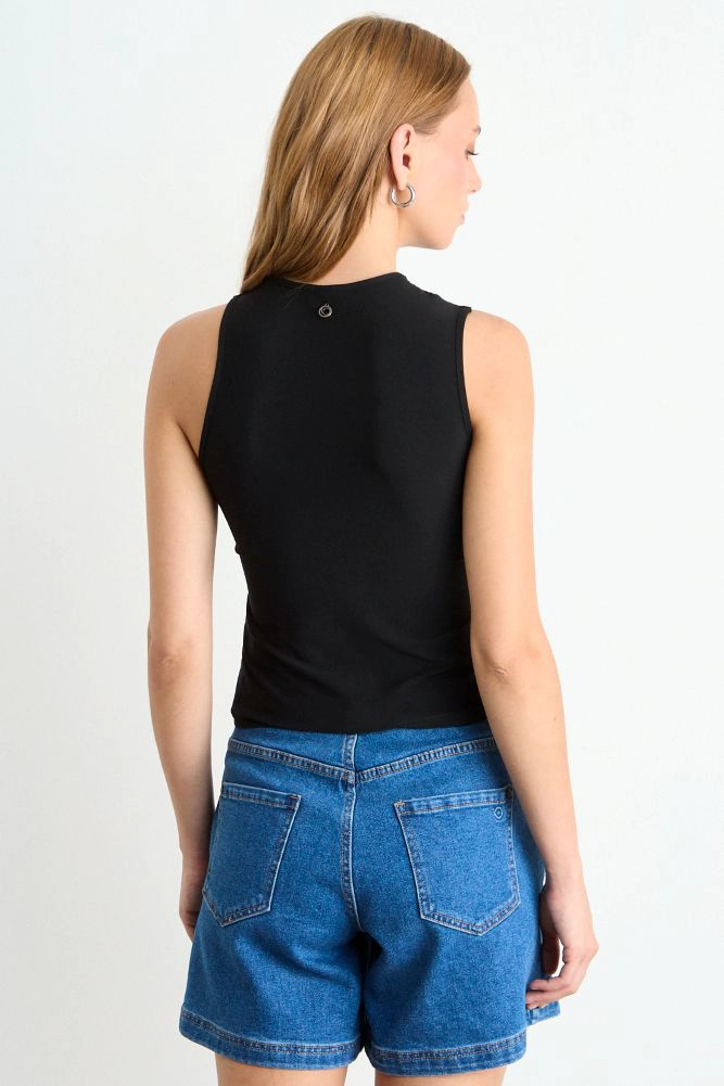 POLERA LISA NEGRO MUJER IO - 3