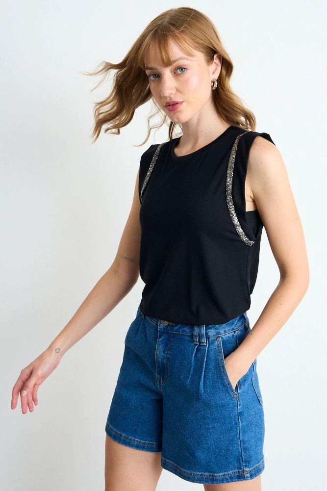 POLERA LISA NEGRO MUJER IO - 1