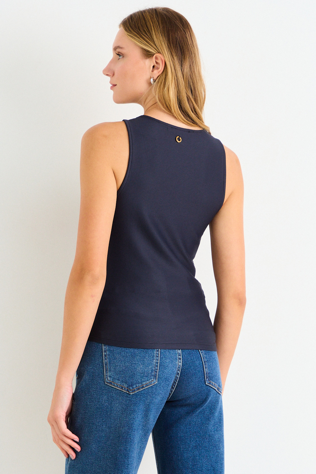 POLERA SIN MANGAS LISA NEGRO MUJER ASH - 3