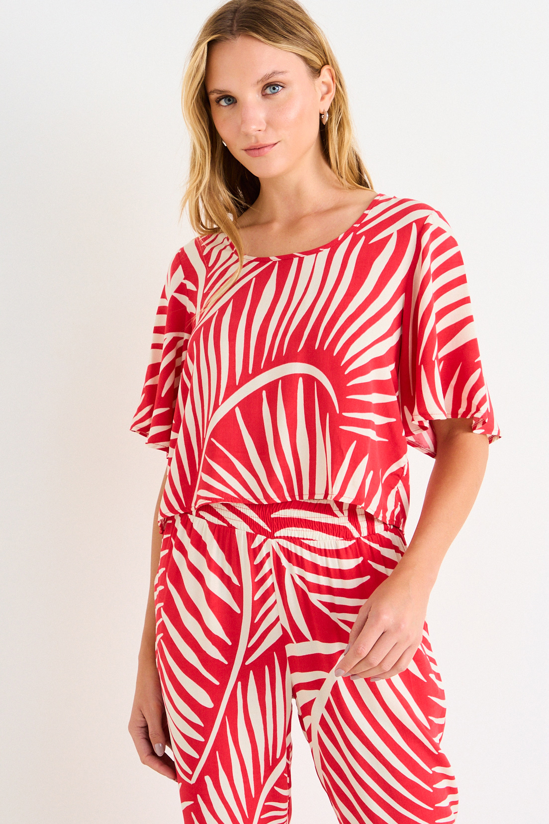 POLERA MANGA CORTA FANTASIA ROJO MUJER ASH - 1