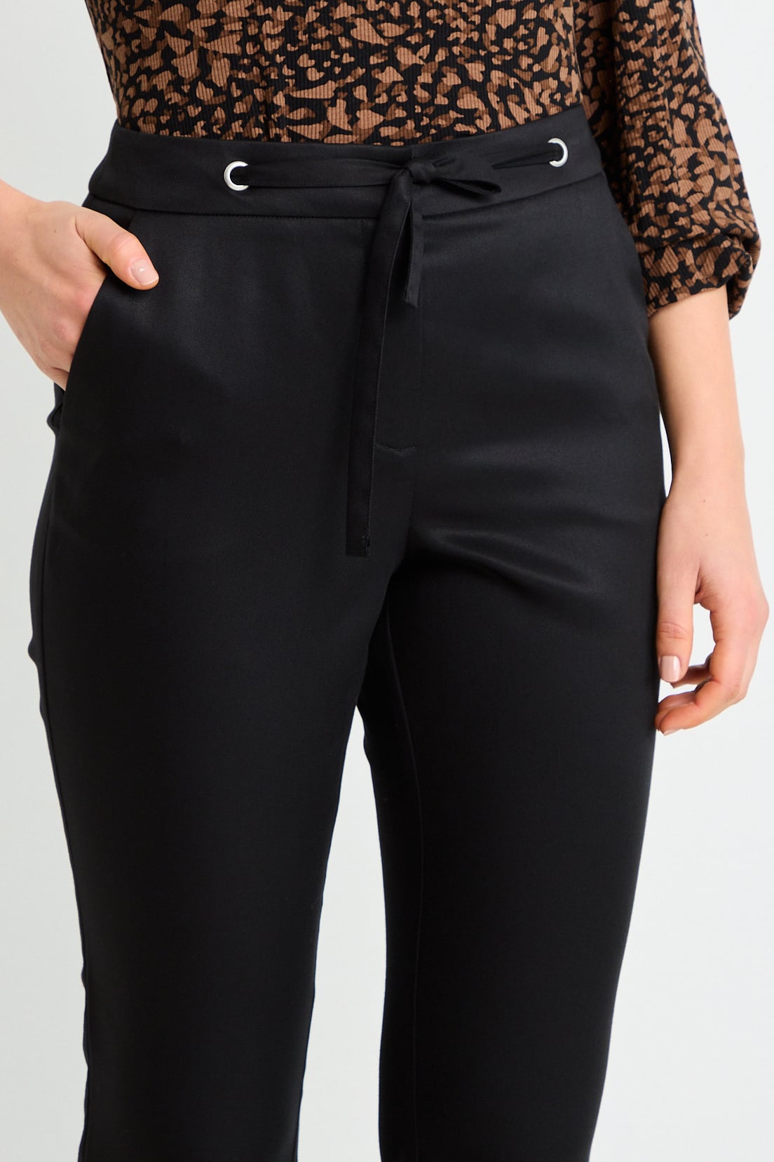 PANTALON LISO NEGRO MUJER ASH - 3