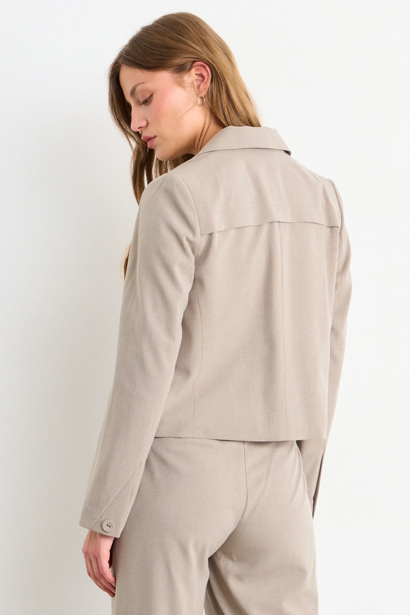 BLAZER LISO AVELLANA MUJER IO - 3
