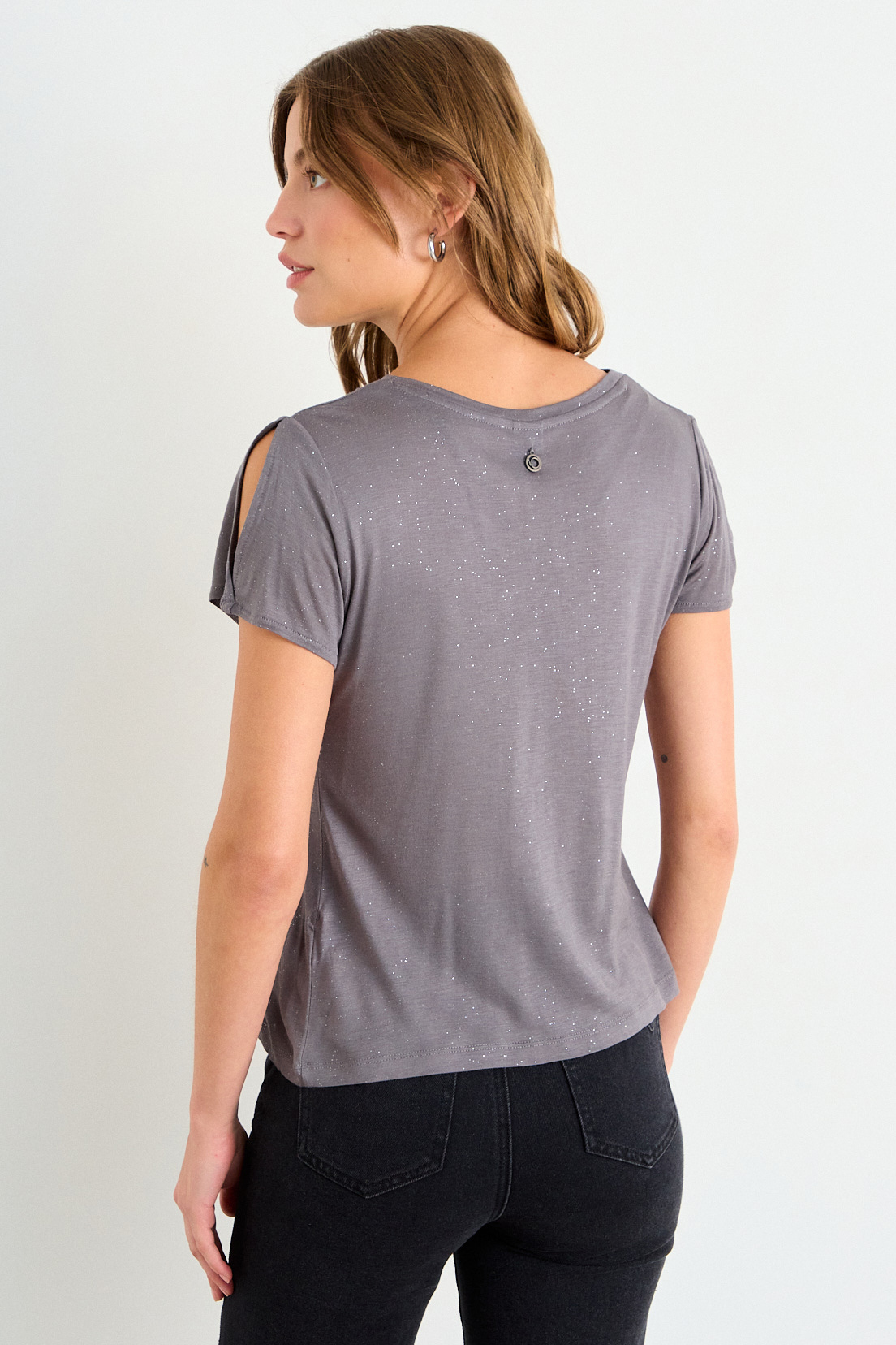 POLERA ESTAMPADA GRIS MUJER IO - 3