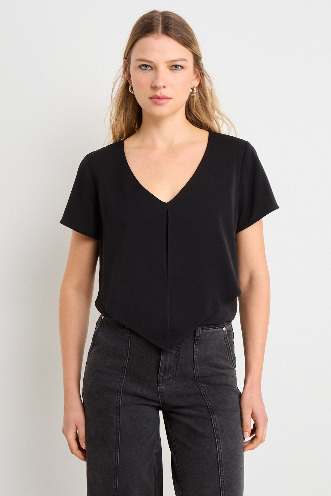 BLUSA LISA NEGRO MUJER ASH - 2