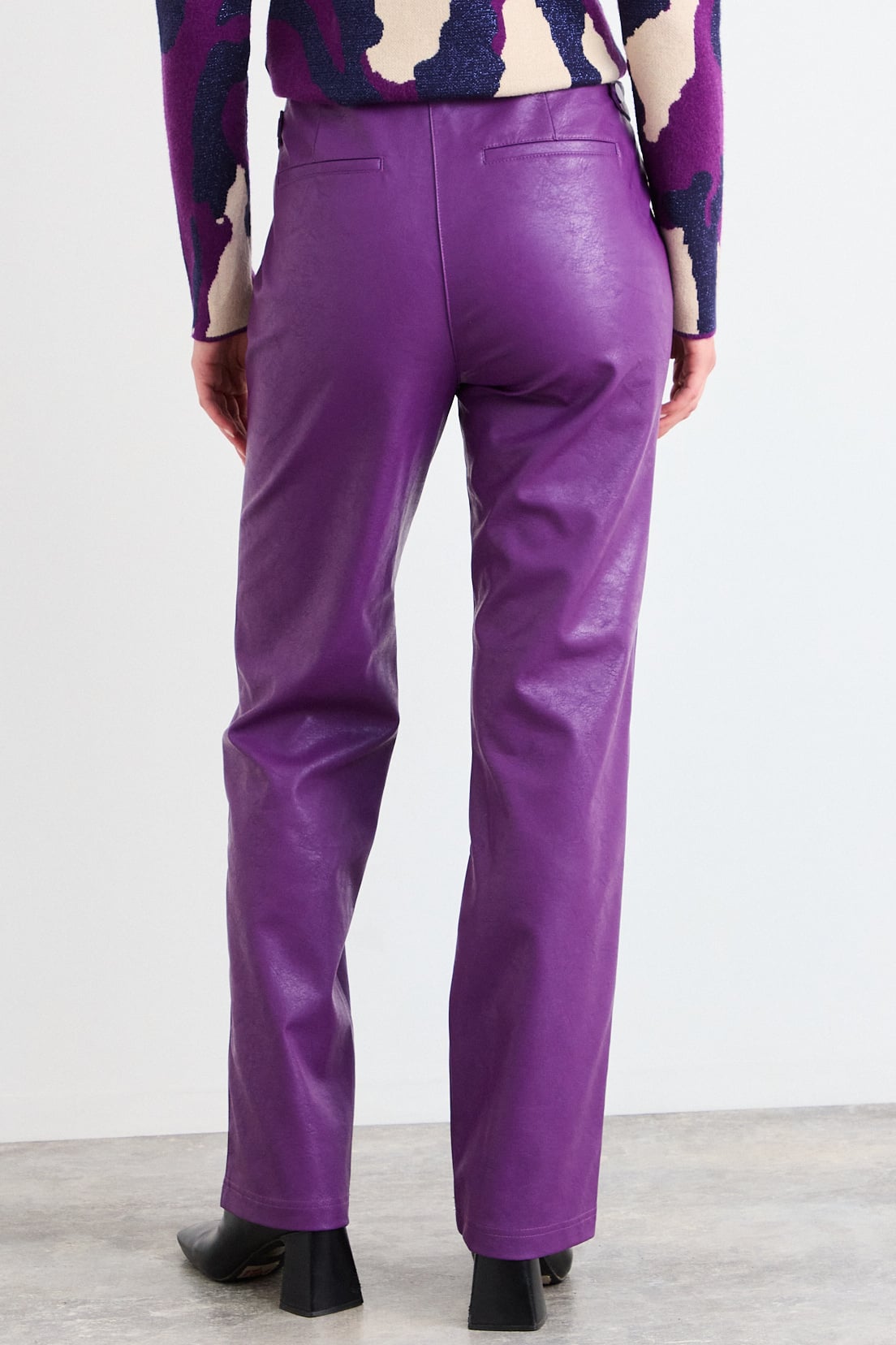 PANTALON LISO MORADO MUJER IO - 4
