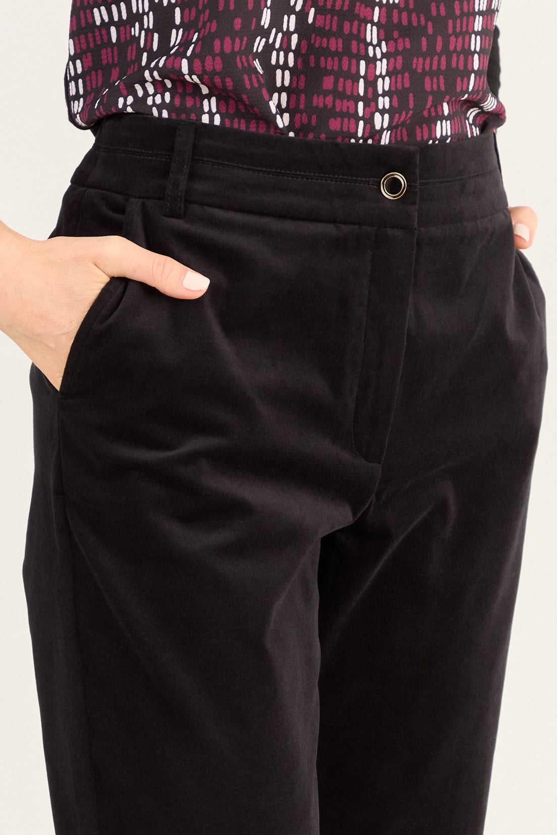 PANTALON CORTE PRETINA NEGRO MUJER MAGRIFFE - 3