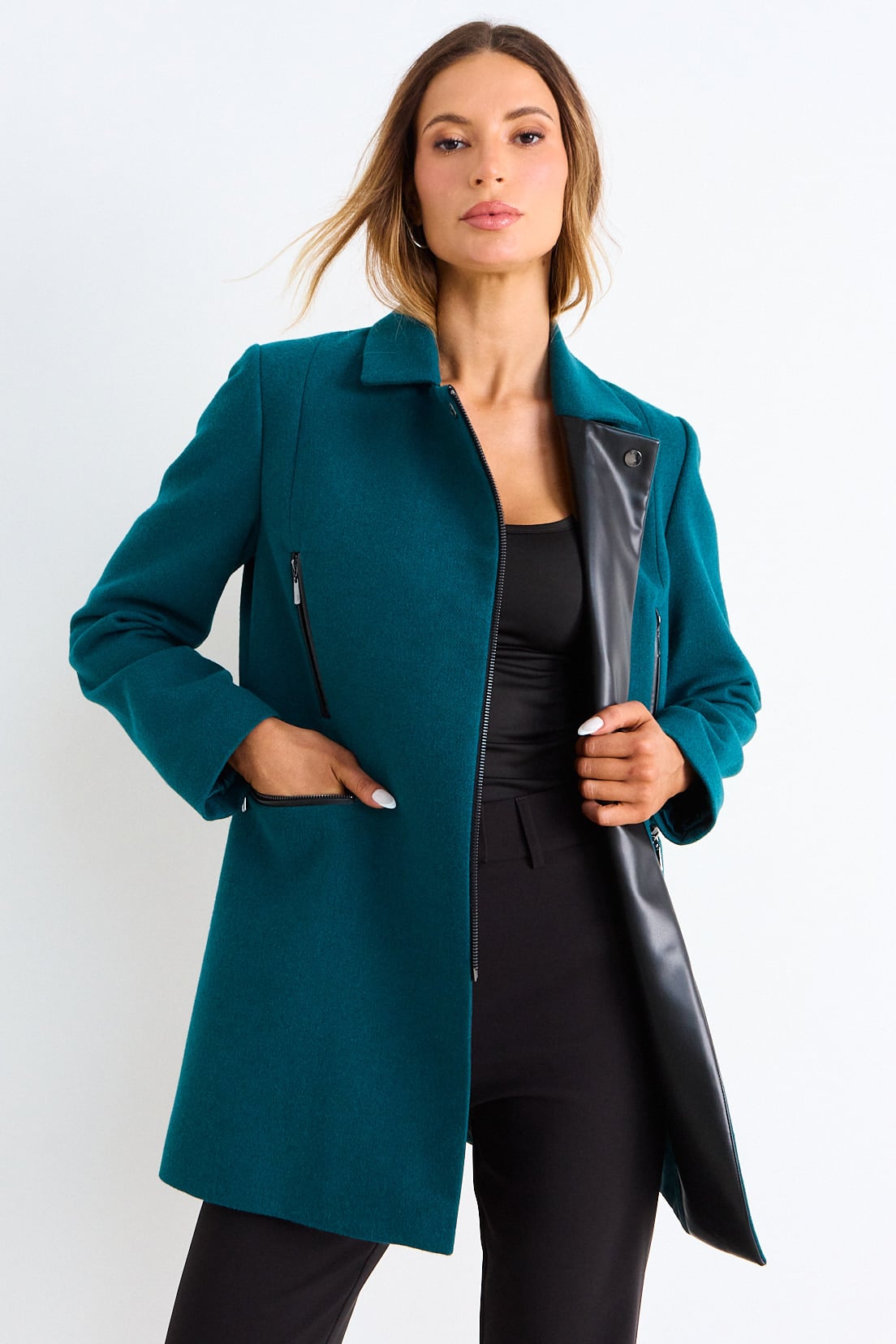 CHAQUETON LISO CON CIERRE VERDE MUJER ASH - 1