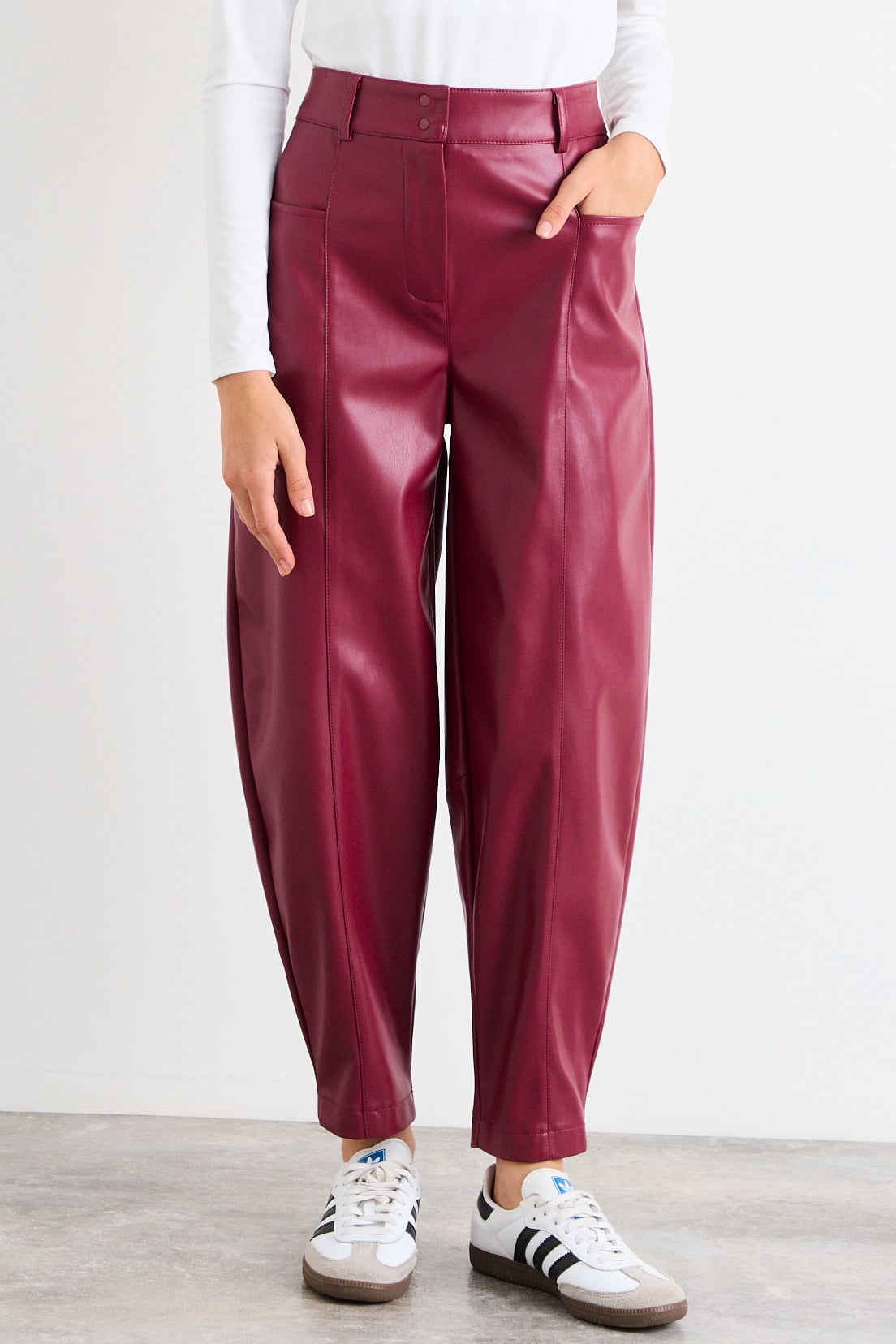 PANTALON LISO BURDEOS MUJER IO - 2