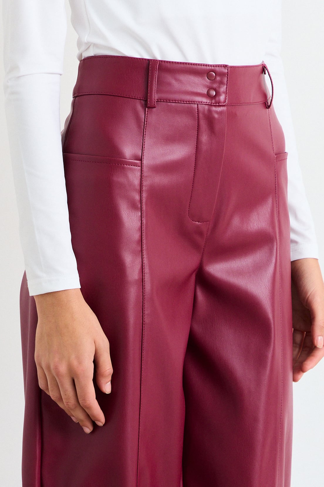 PANTALON LISO BURDEOS MUJER IO - 3
