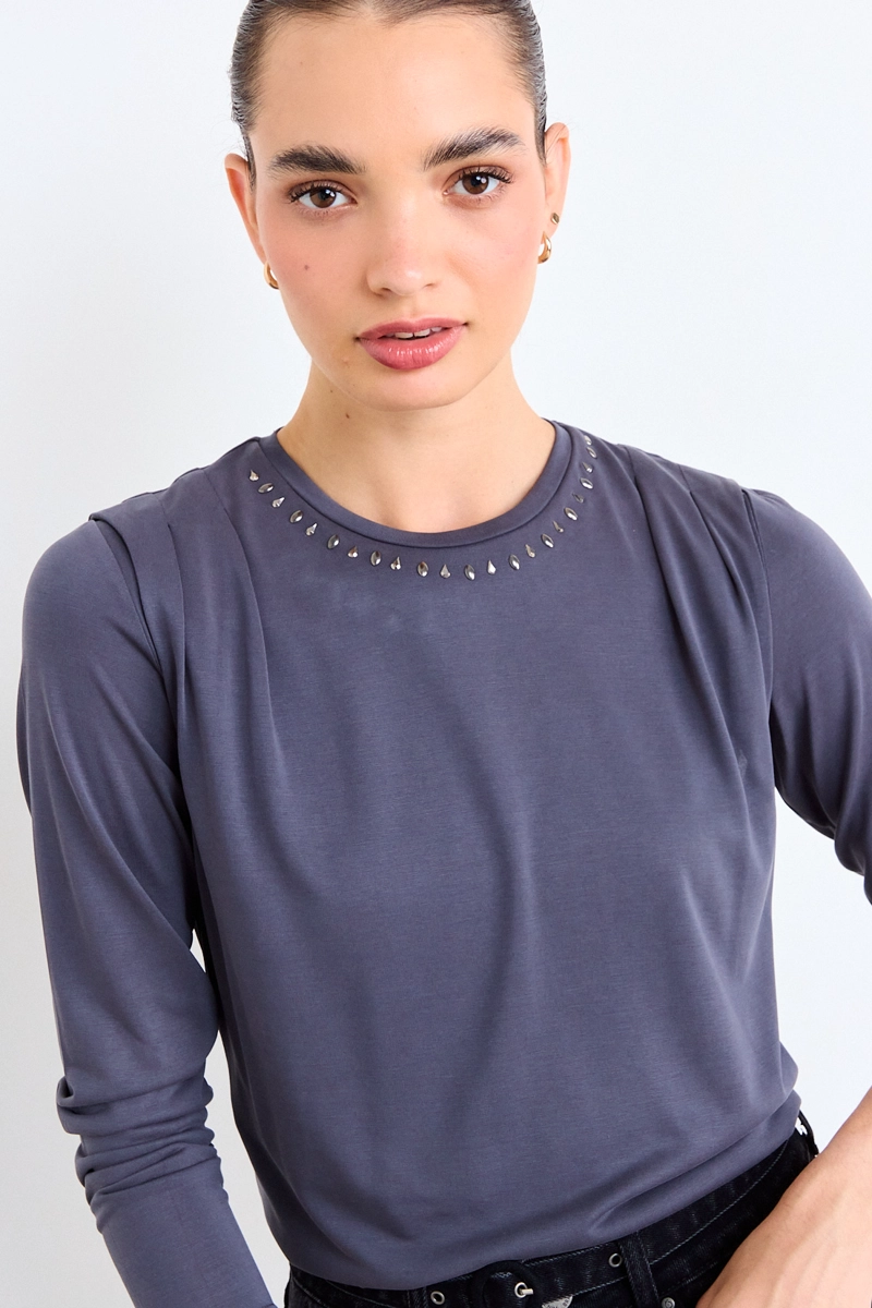 POLERA ESTAMPADA GRIS MUJER IO - 2