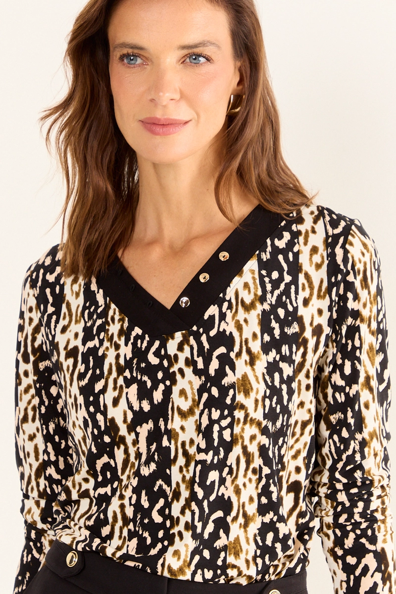 POLERA ESTAMPADA CON CUELLO NEGRO NEGRO MUJER MAGRIFFE - 1