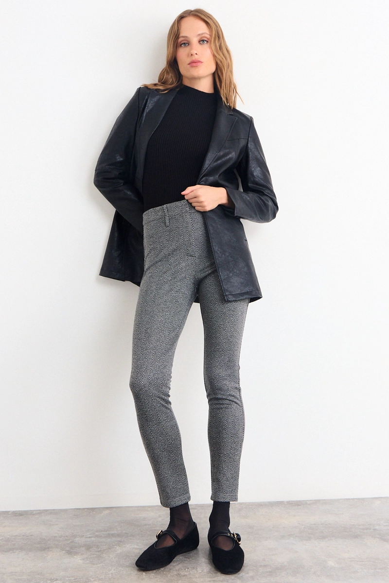 CALZA GRIS MUJER IO - 1