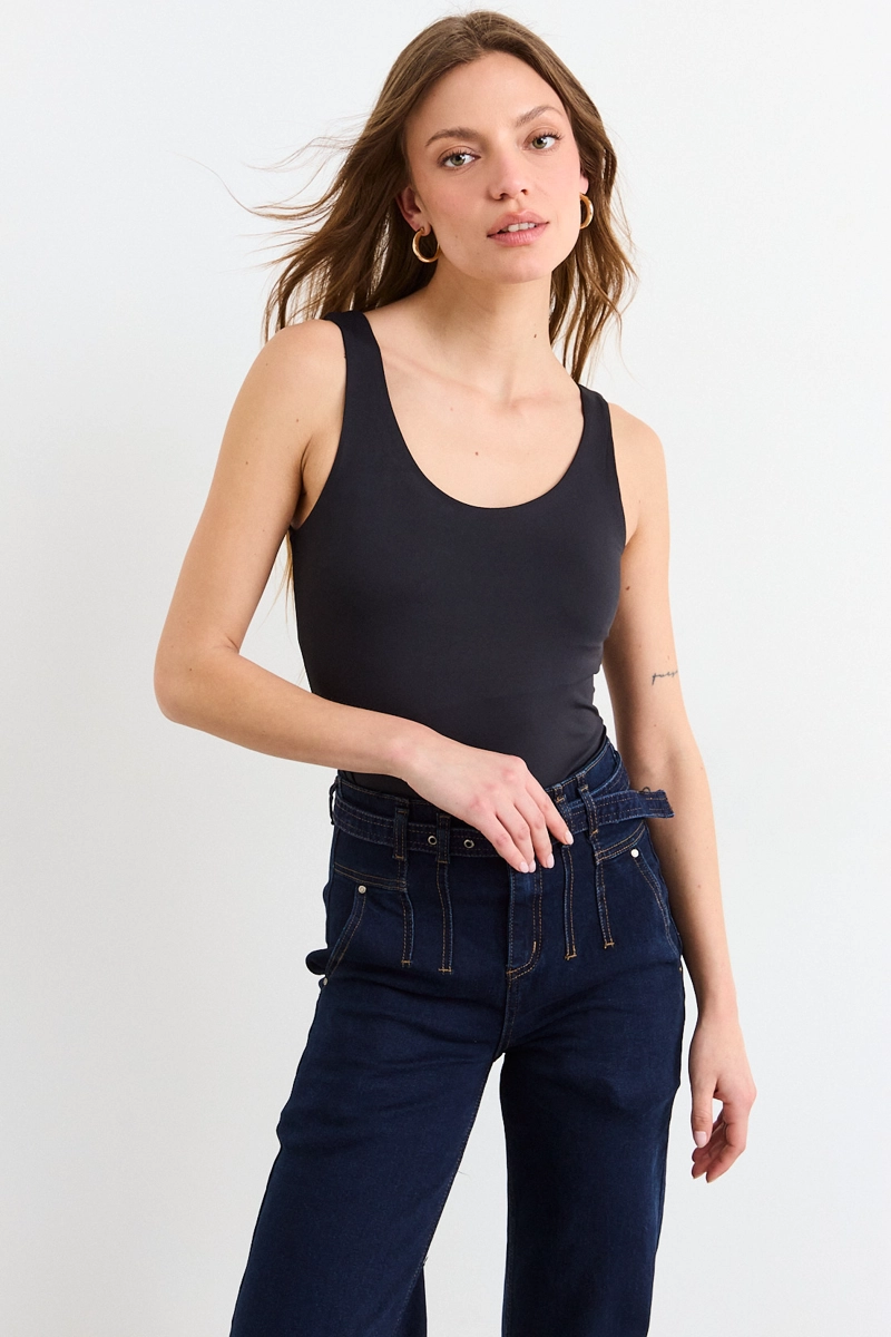 POLERA LISA NEGRO MUJER IO - 5