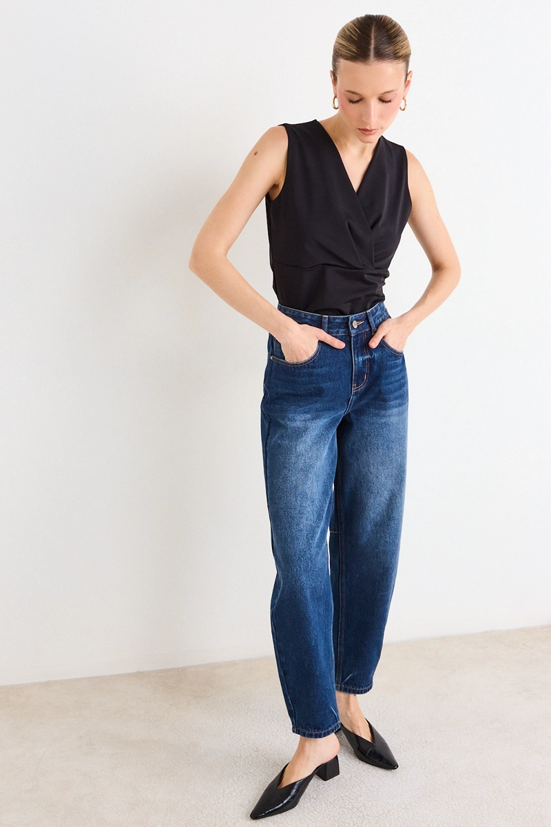 POLERA SIN MANGAS NEGRO MUJER ASH - 4