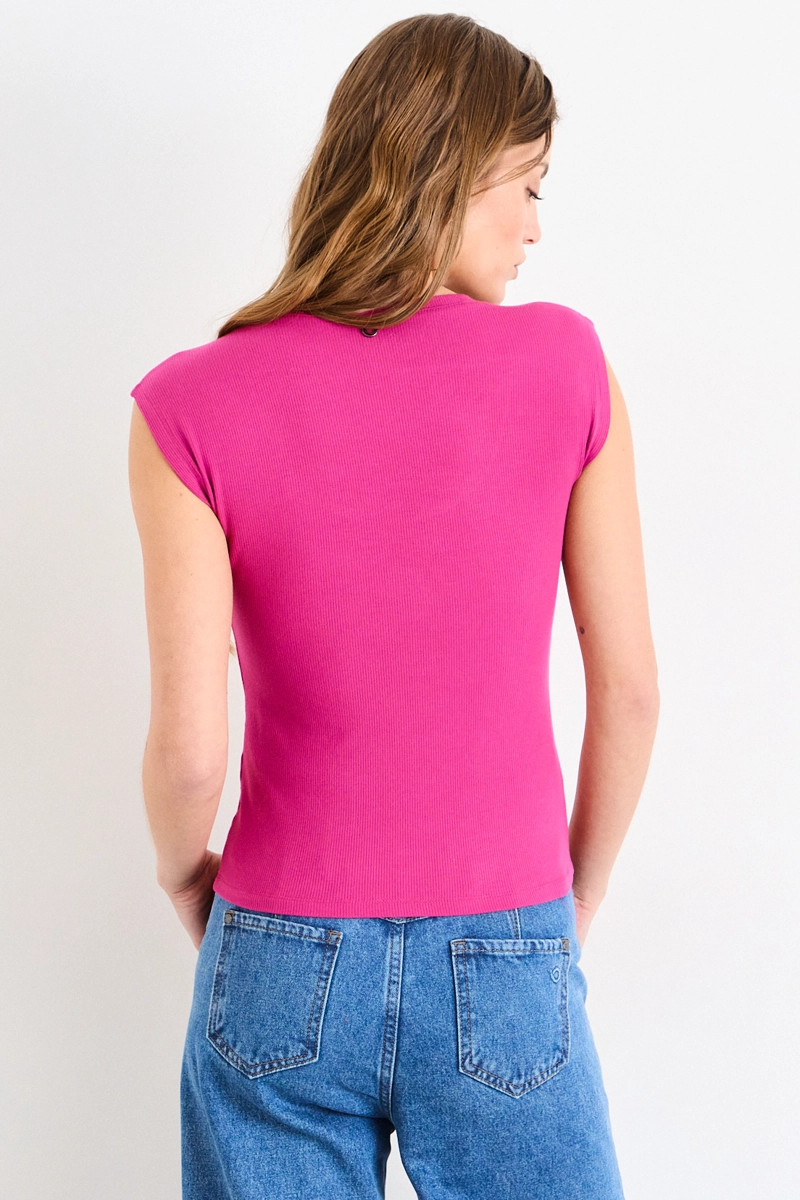 POLERA SIN MANGAS FUCSIA MUJER IO - 3