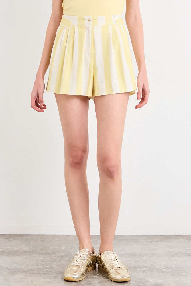 SHORT AMARILLO MUJER IO - 2