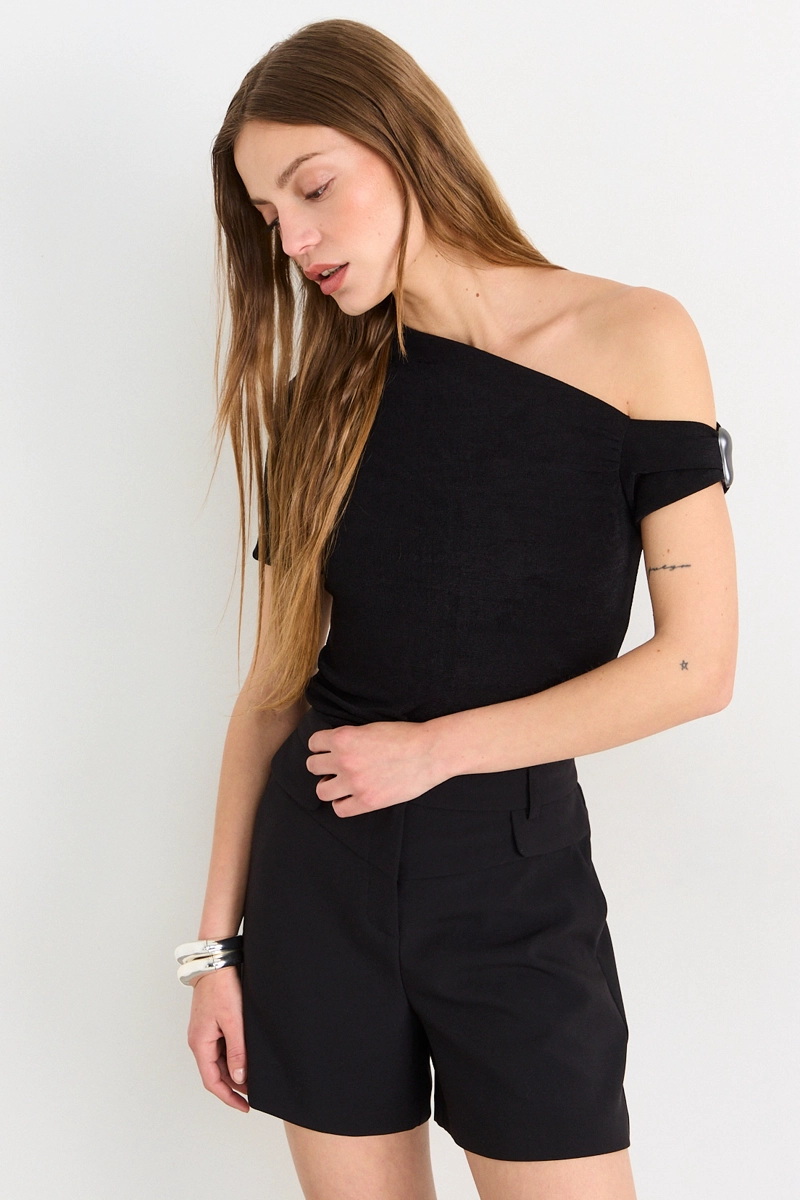 POLERA MANGA CORTA NEGRO MUJER IO - 1