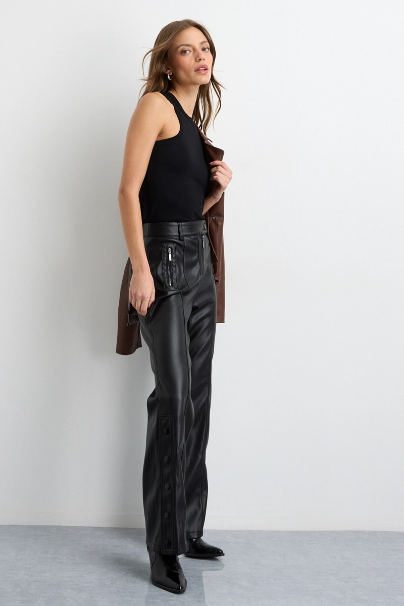 POLERA SIN MANGAS NEGRO MUJER IO - 3