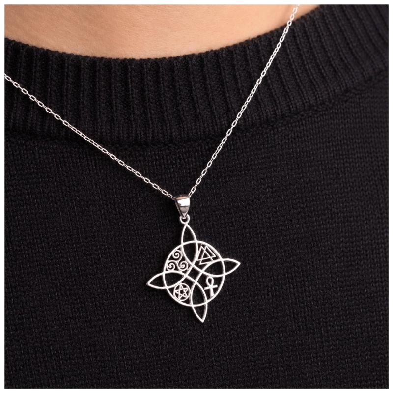 COLLAR DE PLATA NUDO DE BRUJA CON TRIQUETAS - 3