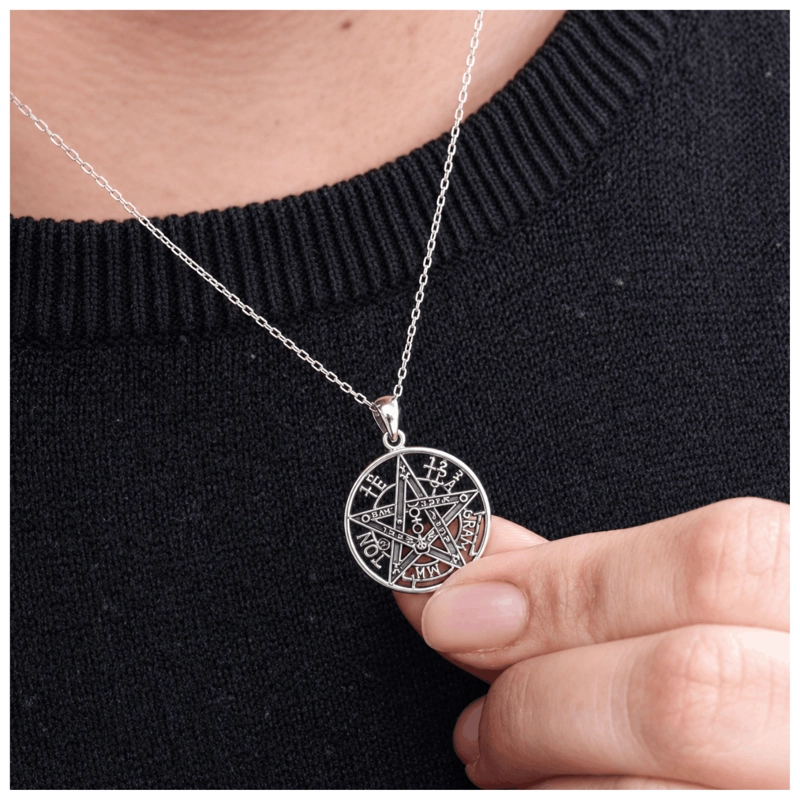 COLLAR TETRAGRAMATON DE PLATA PARA PROTECCION - 1