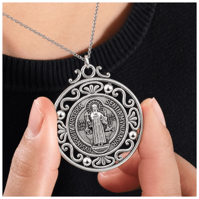 COLLAR MEDALLA SAN BENITO DE ACERO ESCUDO ESPIRITUAL 45 X 40 MMS - 1