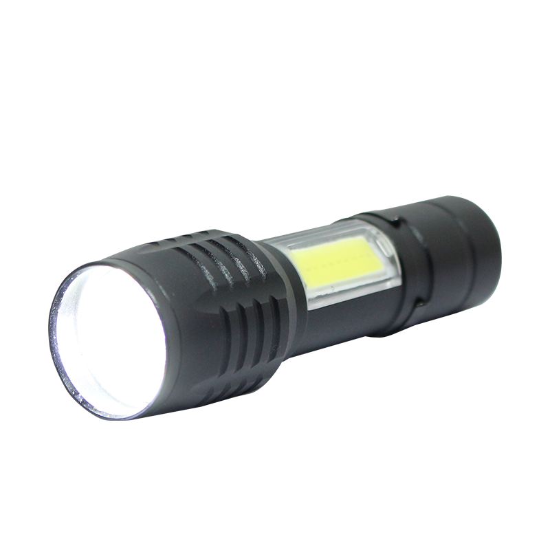 LINTERNA LED PORTÁTIL RECARGABLE DE MANO - 6