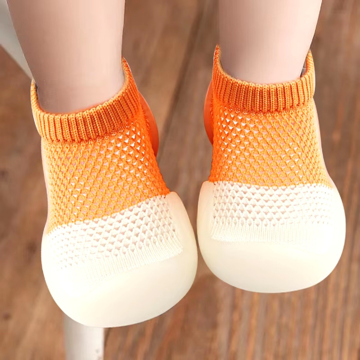 SET DE 2 ZAPATO CALCETÍN ANTIDESLIZANTE BEBÉ JHN - 3