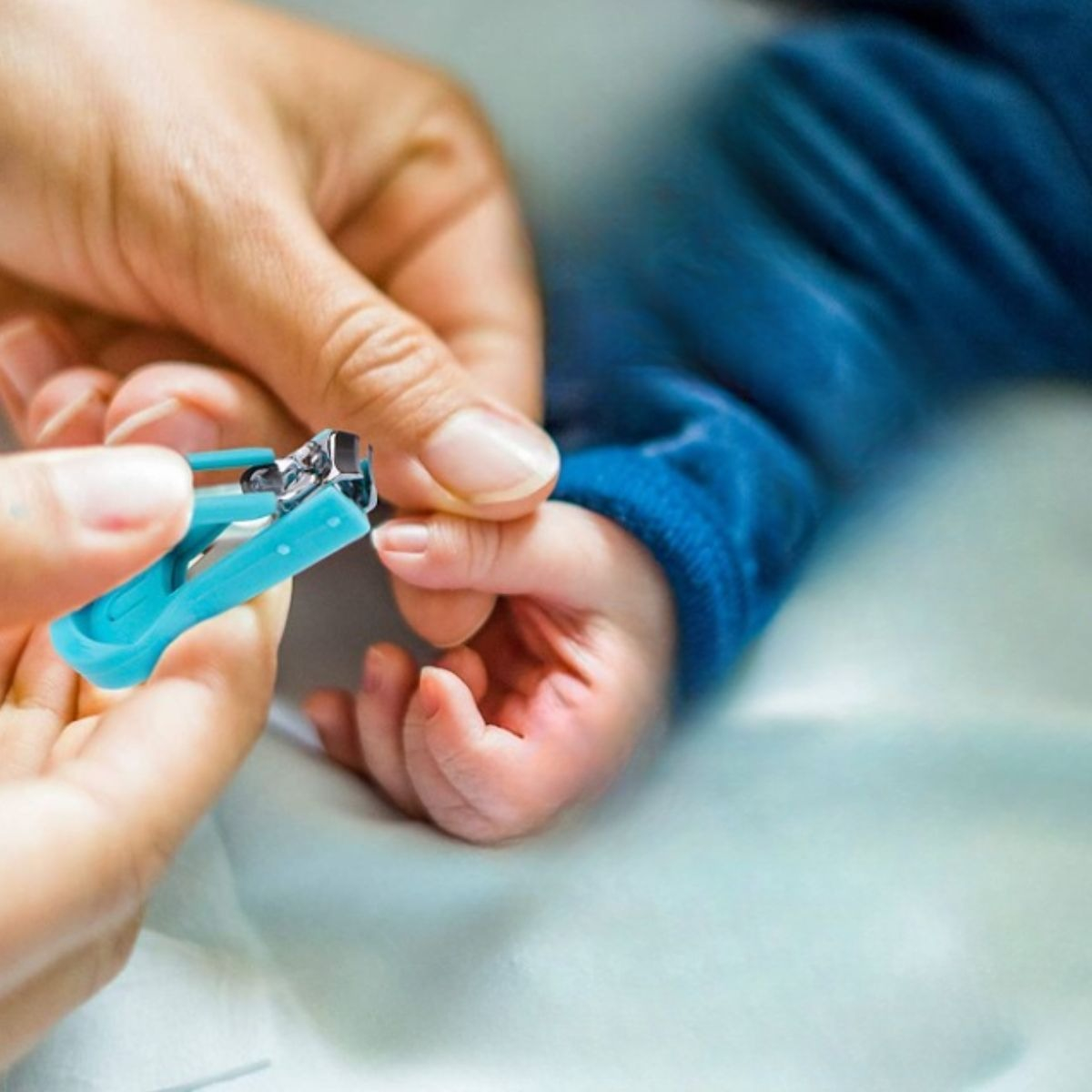 KIT DE ASEO Y CUIDADO  PARA BEBE PRACTICO SEGURO LAU - 4