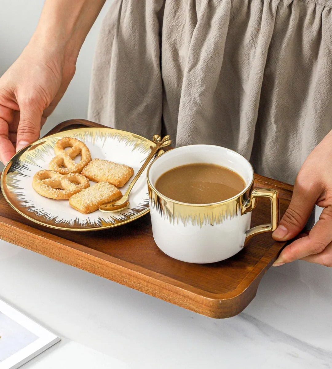 JUEGO TAZA EN COLOR CAFE PLATILLO APILABLE BORDE DECORATIVO JHN - 5