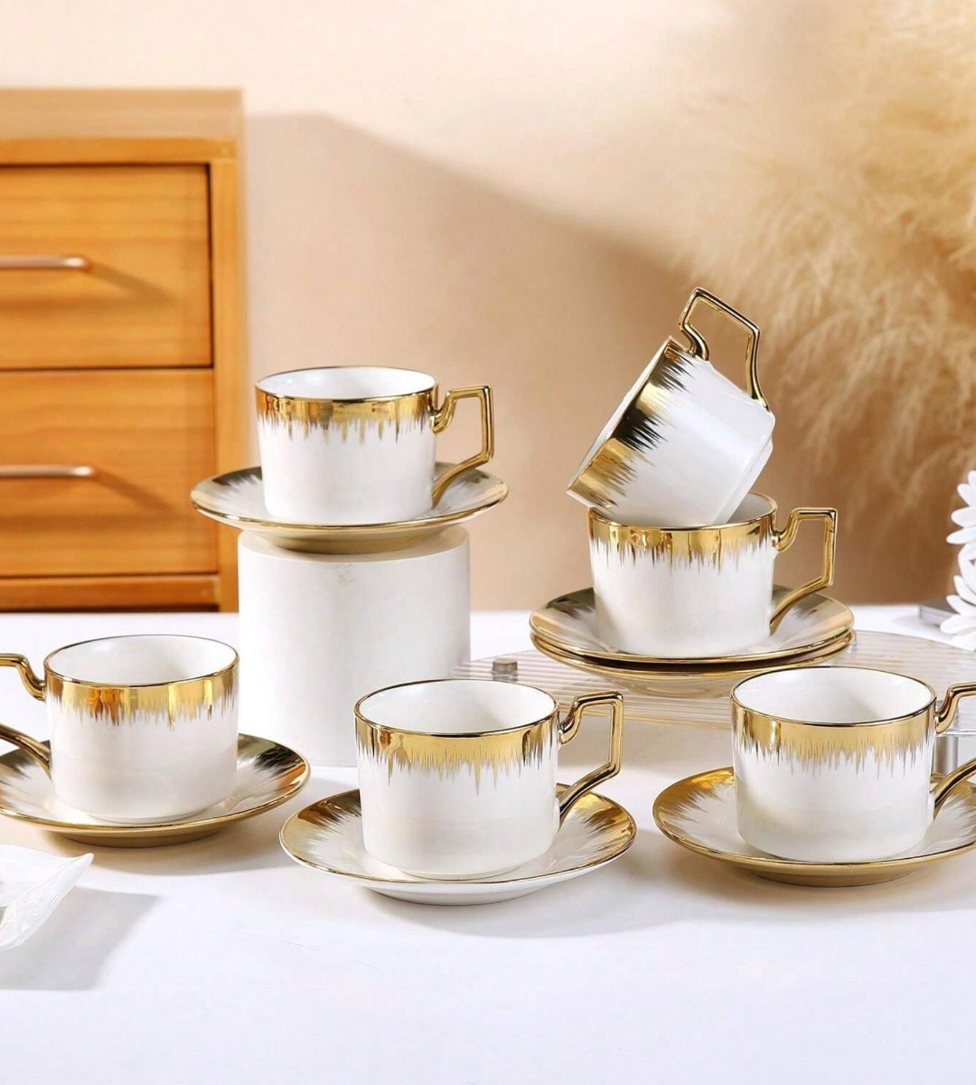 JUEGO TAZA EN COLOR CAFE PLATILLO APILABLE BORDE DECORATIVO JHN - 7