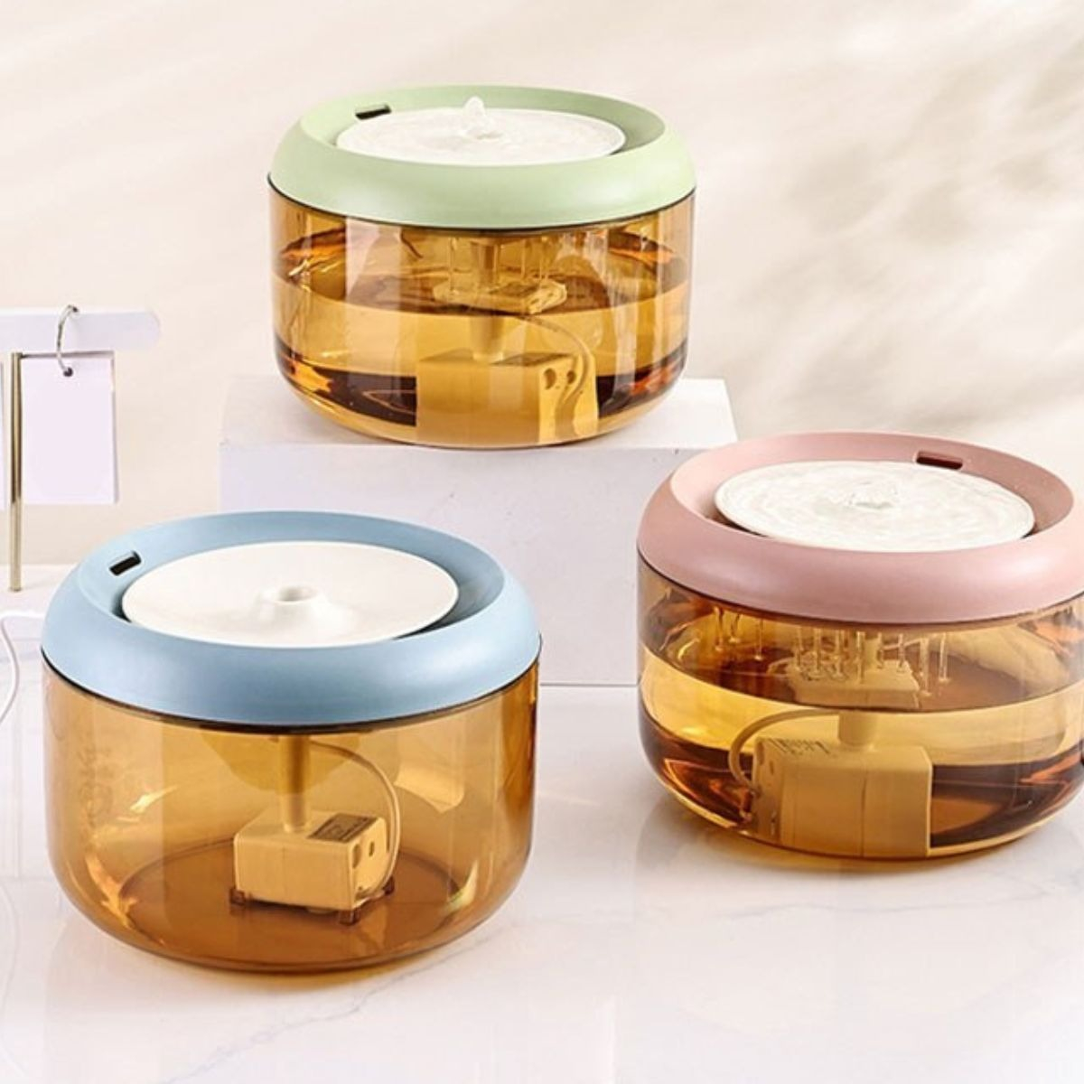 BEBEDERO DE AGUA 2,5L CON LUZ LED MASCOTAS LAU - 4