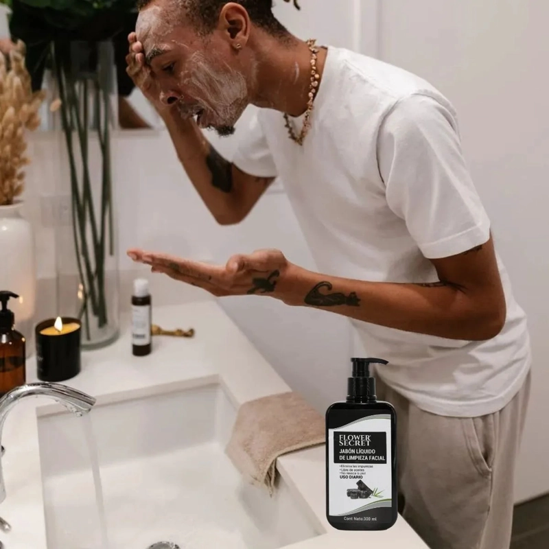 JABON LIQUIDO DE LIMPIEZA FACIAL CON CARBON ACTIVADO LAU - 4