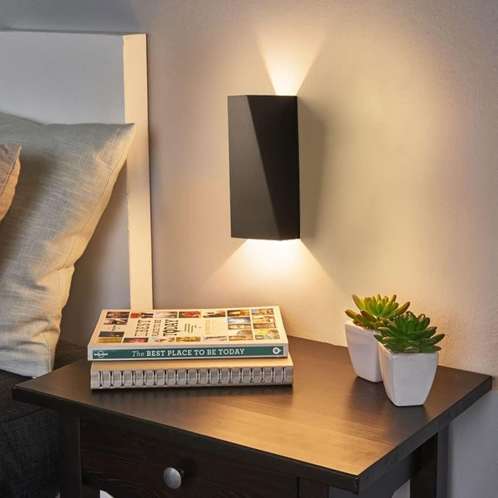 LAMPARA PARED LED DECORATIVA TRIANGULO ILUMINACION RONDON - 5