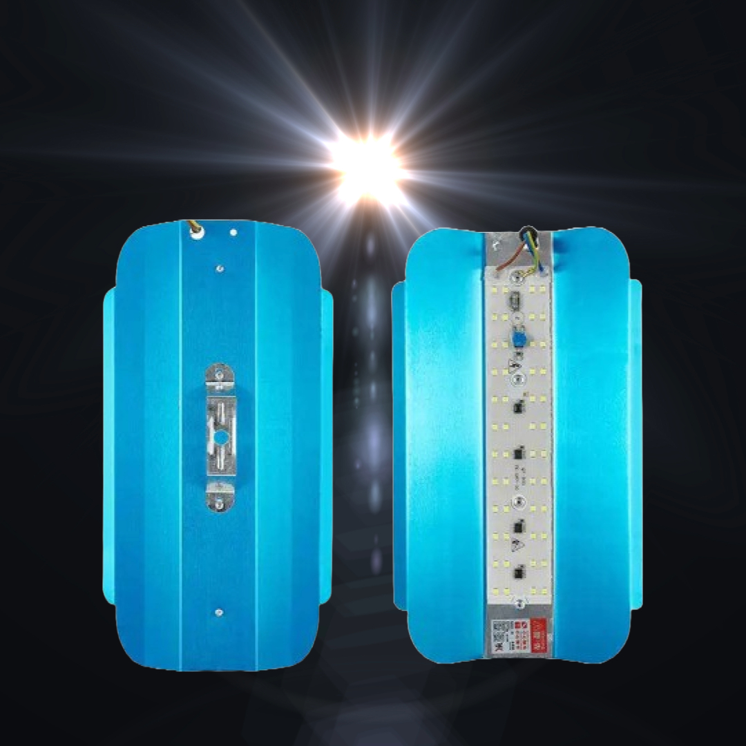 LAMPARA REFLECTOR LED ULTRALIVIANO ILUMINACION EXTERIOR LAU - 5