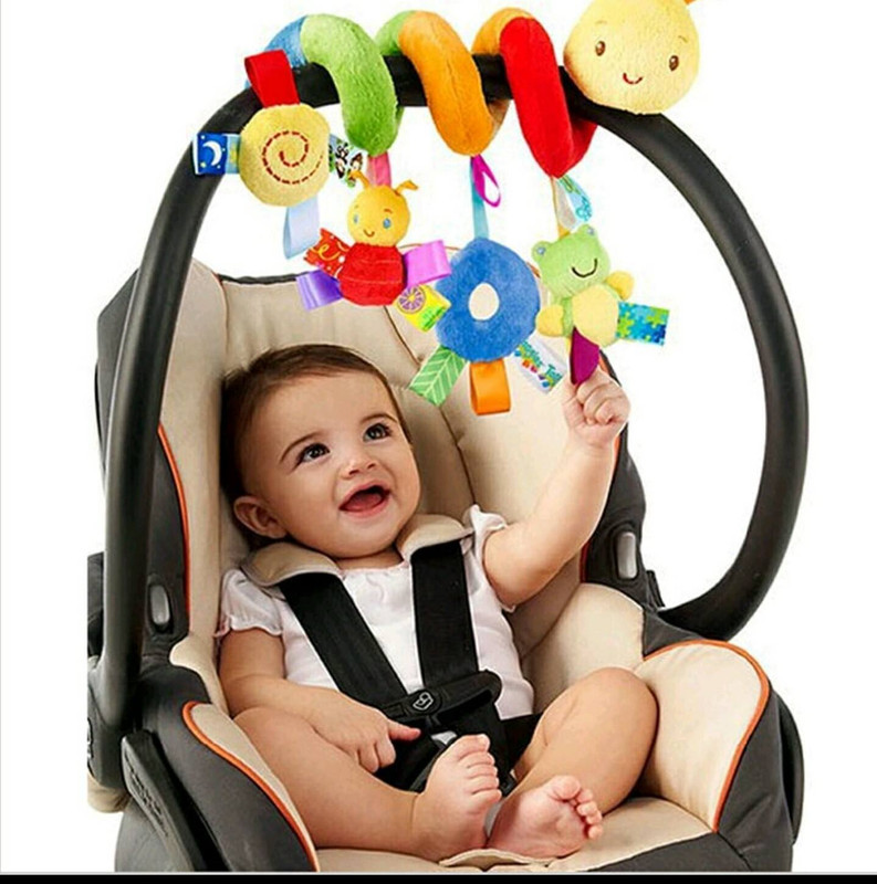 SONAJERO ZZKKO COLGANTE MOVIL CUNA COCHESITO PELUCHE MUSICA LAU MULTICOLOR - 1