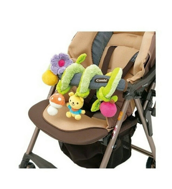 SONAJERO ZZKKO COLGANTE MOVIL CUNA COCHESITO PELUCHE MUSICA LAU MULTICOLOR - 2