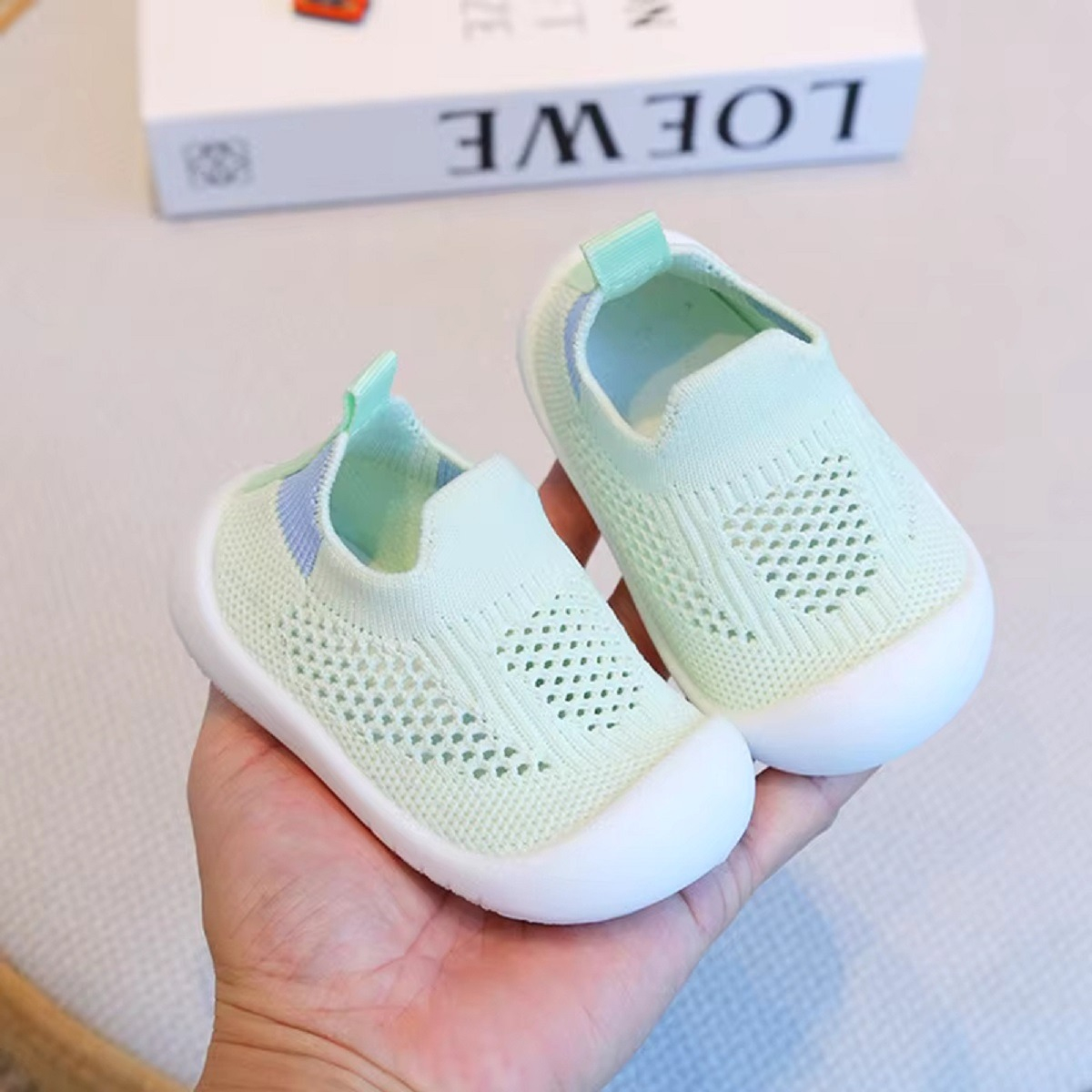 SET DE 2 ZAPATO CALCETÍN BEBÉ ANTIDESLIZANTE SUAVE JHN - 9