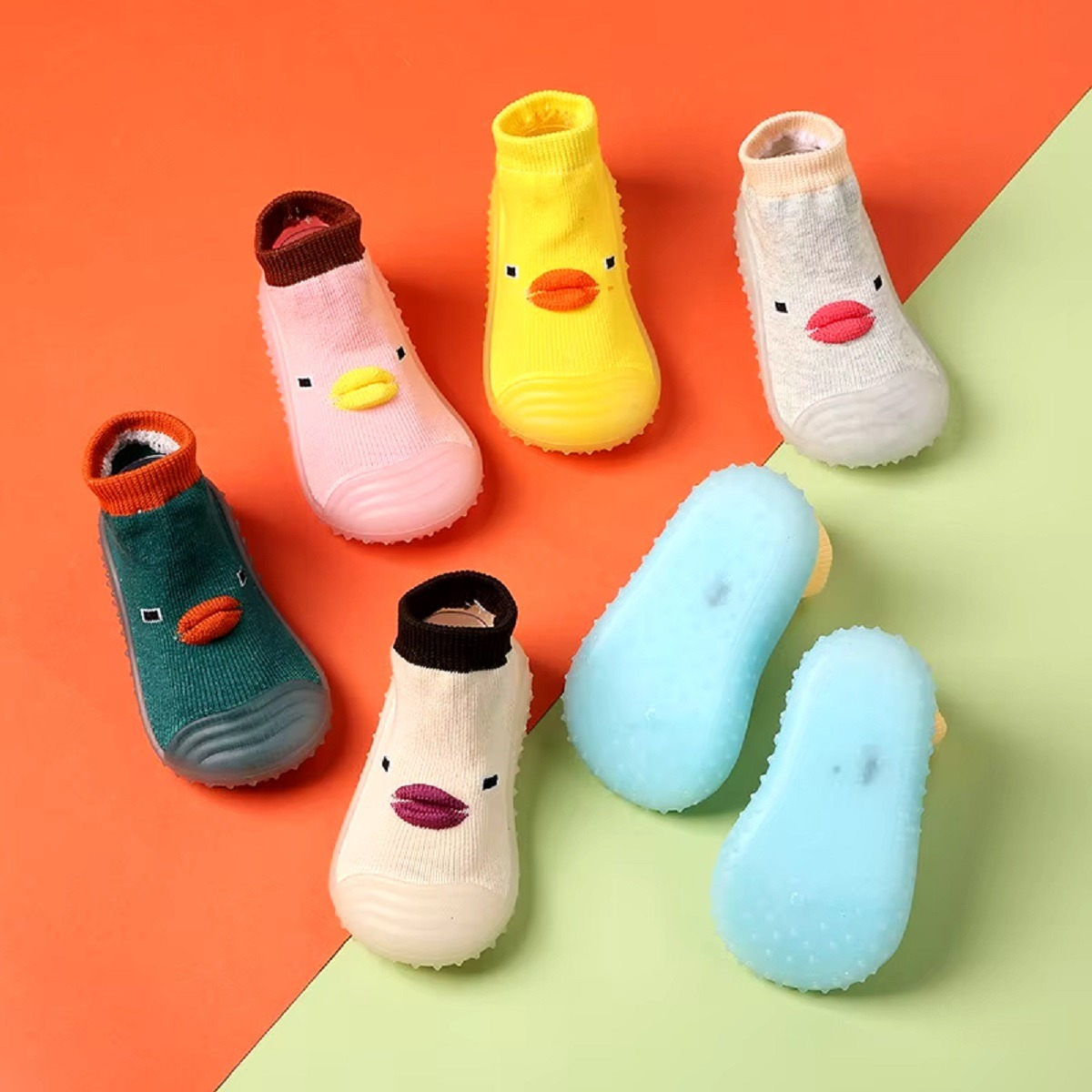 SET DE 2 ZAPATO CALCETÍN BEBÉ SUAVE ANTIDESLIZANTE JHN - 2
