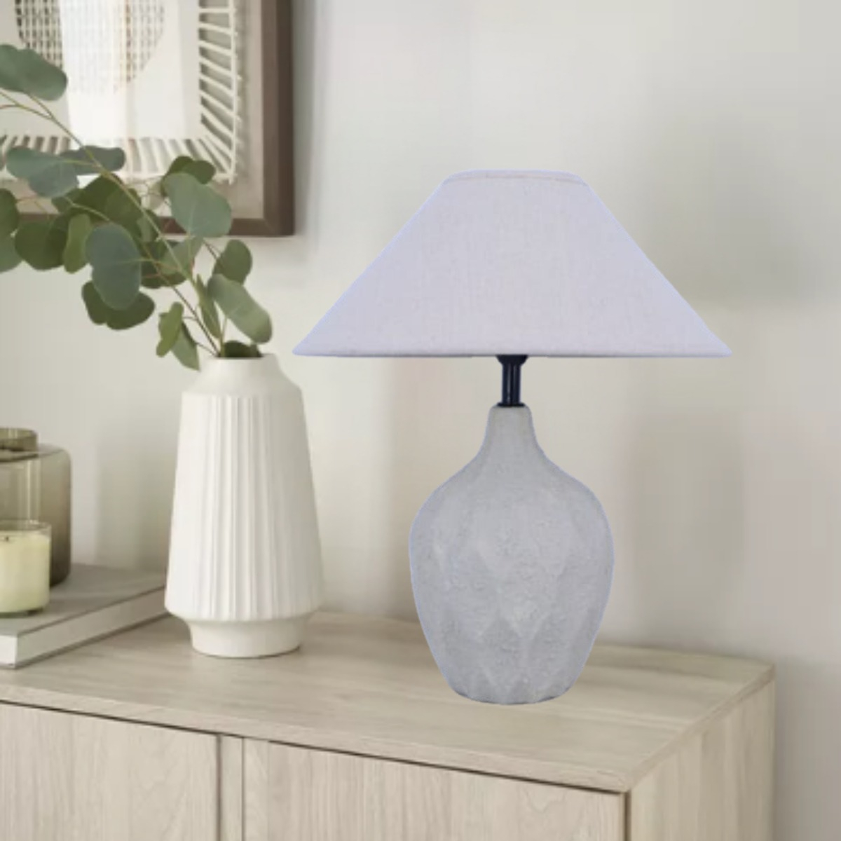 LÁMPARA MESA BASE TEXTURIZADA PANTALLA BEIGE DECORATIVA JHN - 8