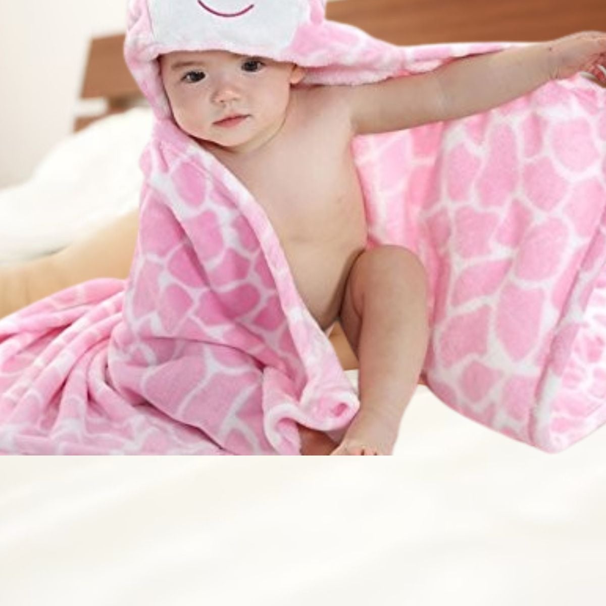 TOALLA CON CAPUCHA PARA BEBE SUAVE HIPOALARGENICA LAU - 5