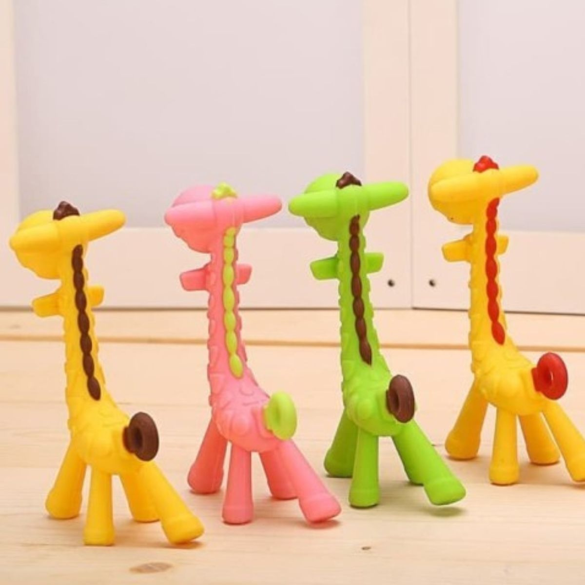 SET 2 MORDEDOR FORMA JIRAFA RASCA ENCIAS BEBE SUAVE JHN - 6